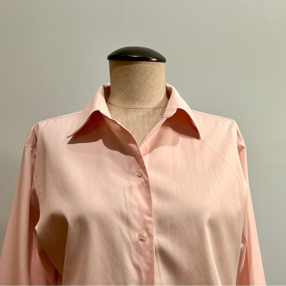 Casual Corner Classic Non-Iron Light Pink Button-Down Shirt. Size S - Picture 5 of 11